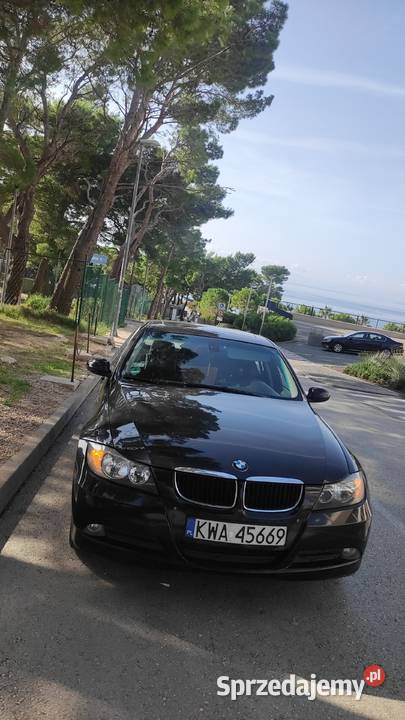 Samochód Czarne BMW E90 318i 20 benzyna 6biegowy Rok produkcji 2008 Nowy Targ sprzedam