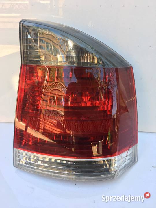 OPEL VECTRA C SEDAN PRAWA LAMPA TYŁ DYMIONA wielkopolskie