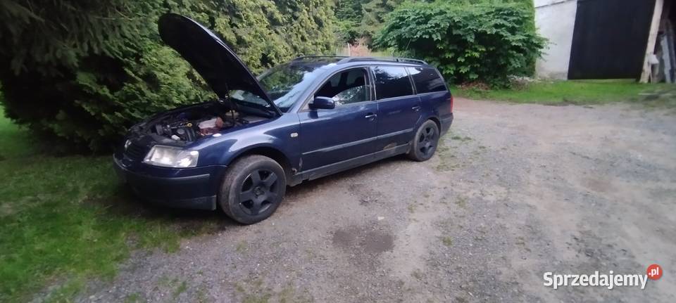 VW Passat uszkodzony manualna Lubomin