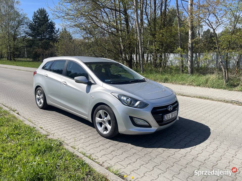 Hyundai i30 14 CRDi Classic światła do jazdy dziennej i30 Zielona Góra