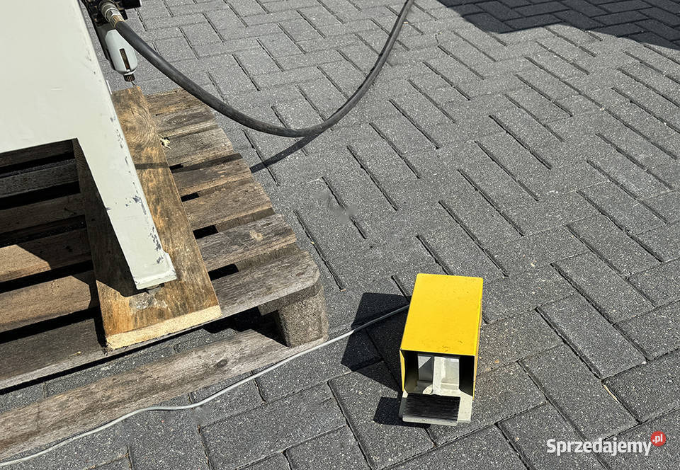 Okleiniarka stolikowa JAROMA typ DCGAII