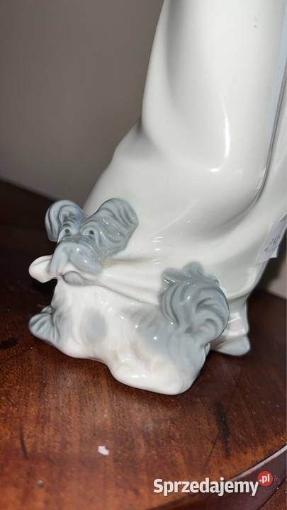 Figurka dziewczyny z pieskiem Zaphir Lladro Gdańsk