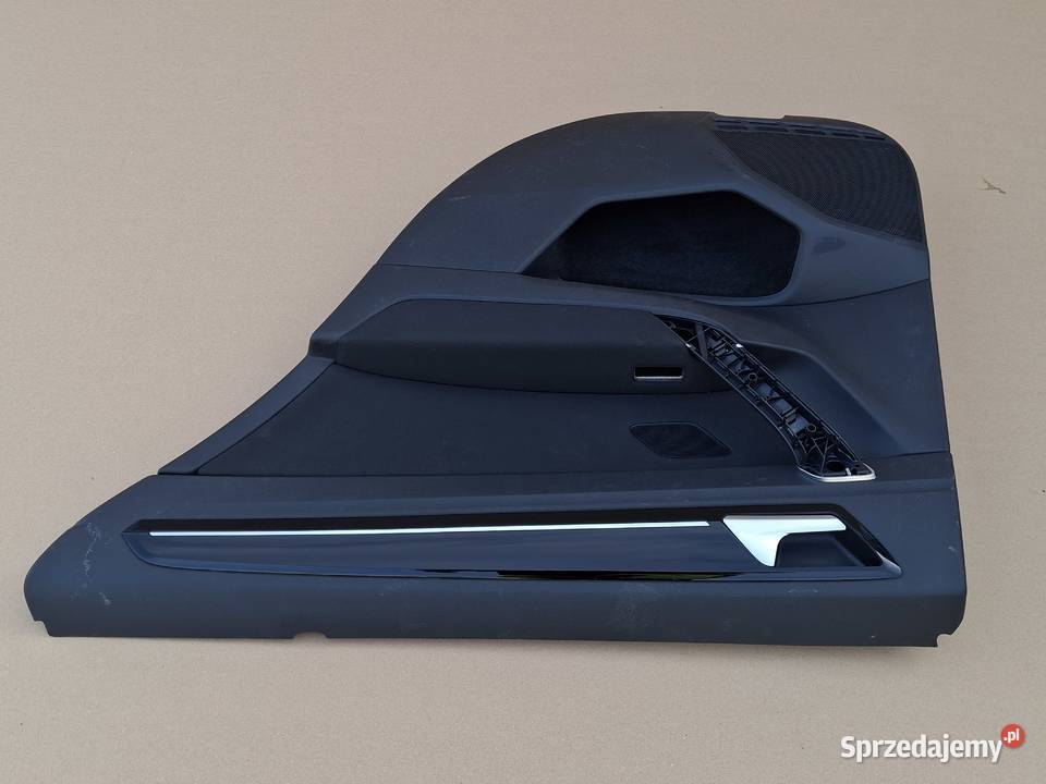 VW GOLF SPORTSVAN BOCZEK TAPICERKA DRZWI PRAWY osobowe Bieleń