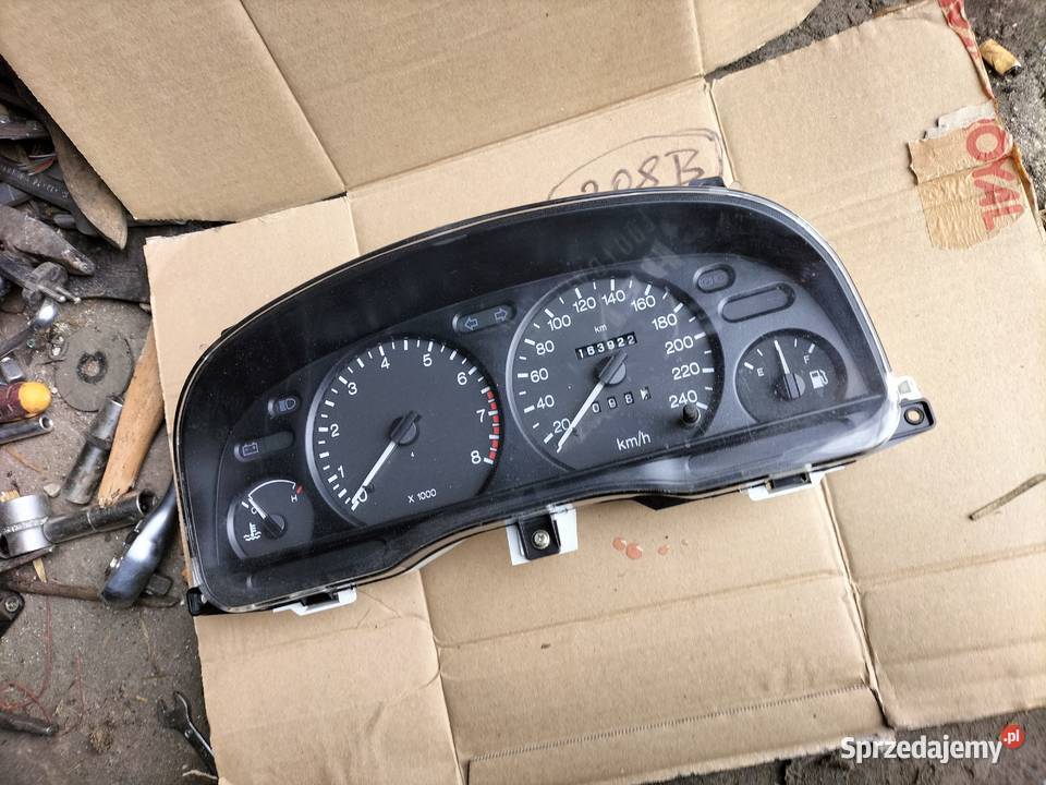 FORD MONDEO MK2 20 18 BENZYNA LICZNIK ZEGARY Kamień-Kolonia