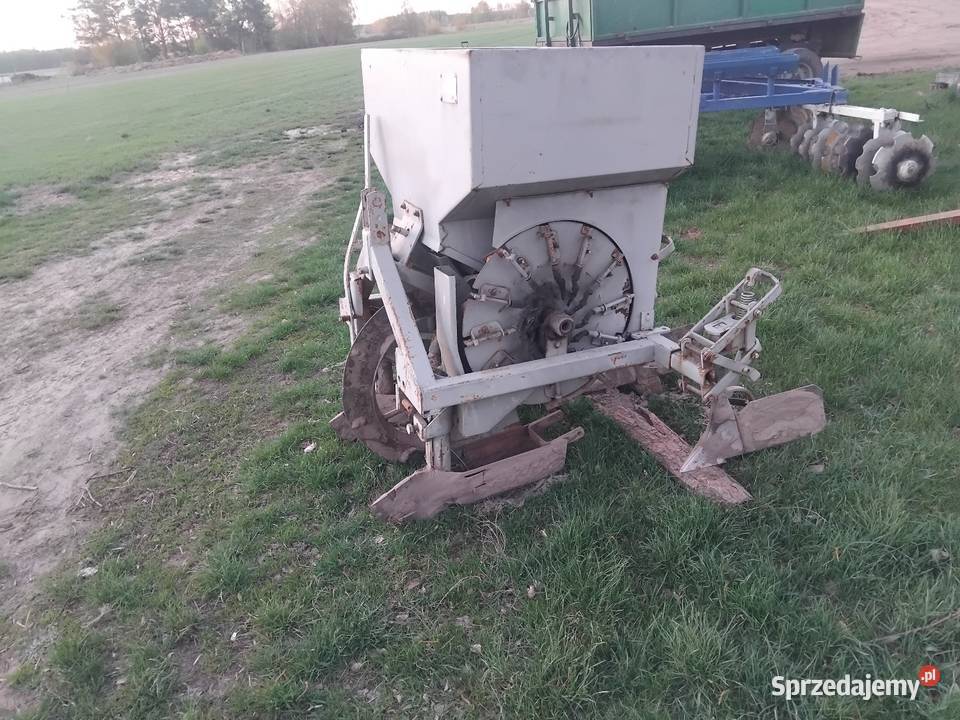 Sadzarka do ziemniaków czeska nieuszkodzony sprzedam