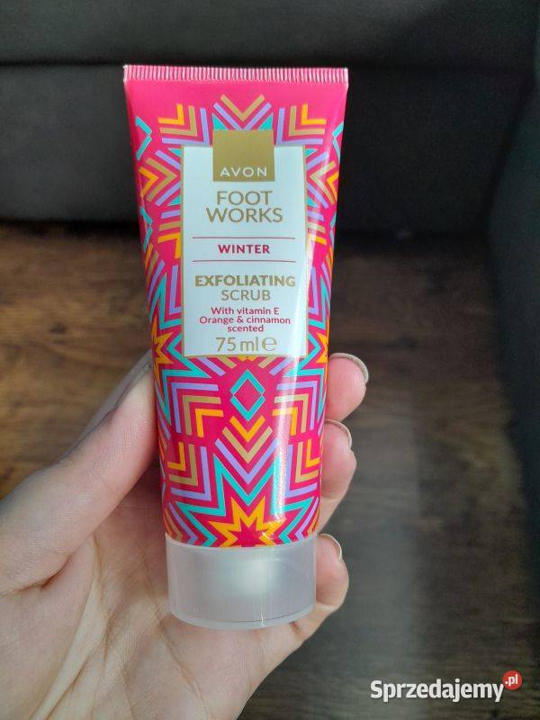 Złuszczający scrub do stóp Avon Foot Works 75ml Siewierz