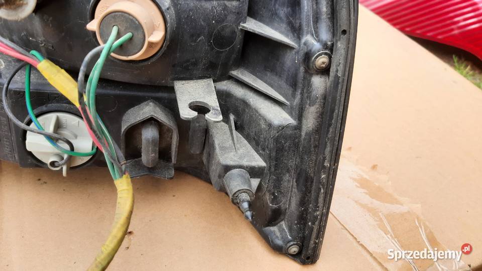 lampa tylna lewa Mitsubishi Galant VIII sedan dolnośląskie Dębno