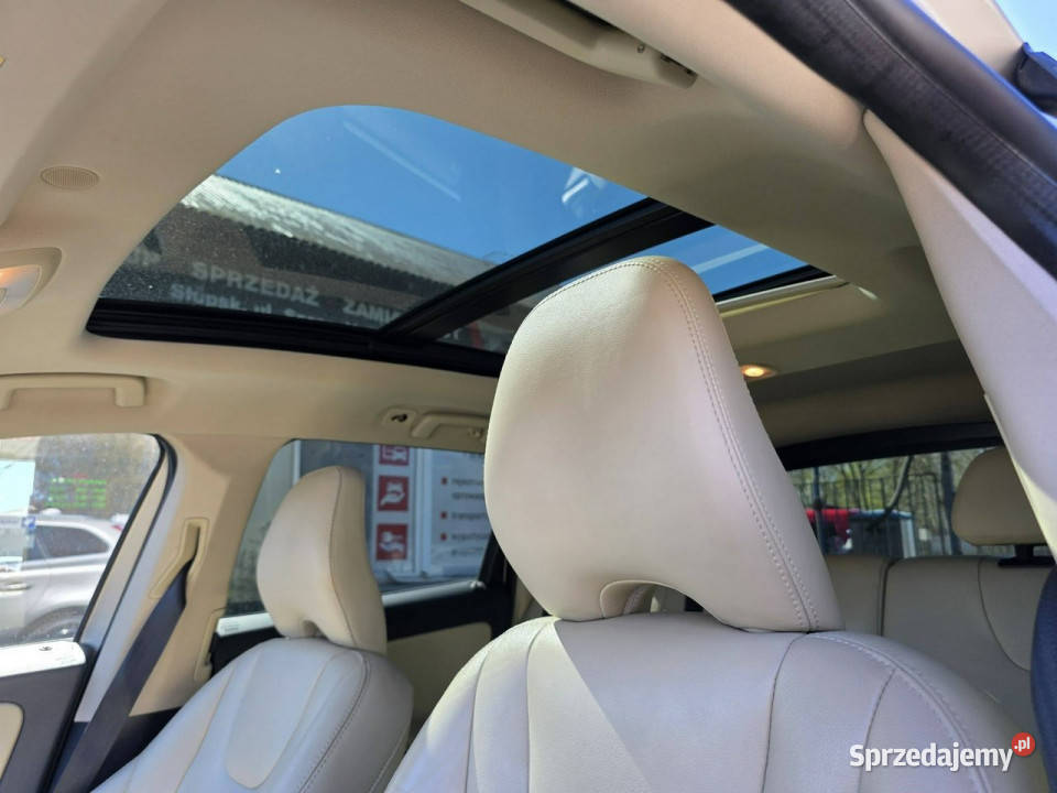 Volvo XC 60 20 Benzyna 245 Panorama Skóra Kamera