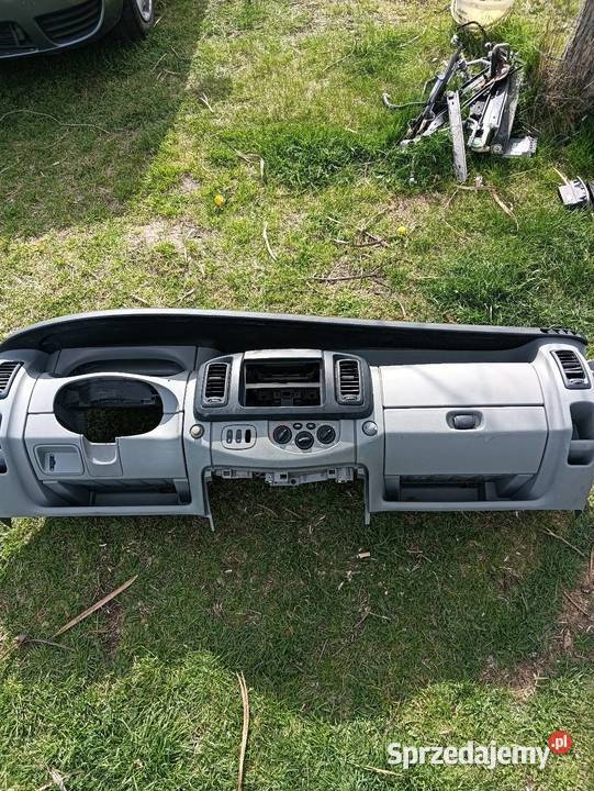 Konsola kokpit deska Trafic Vivaro Primastar Pozostałe Poniec