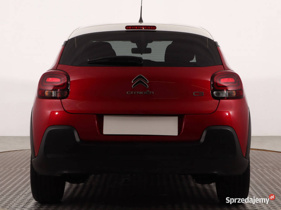 Citroen C3 12 PureTech pełny VAT Katowice sprzedam