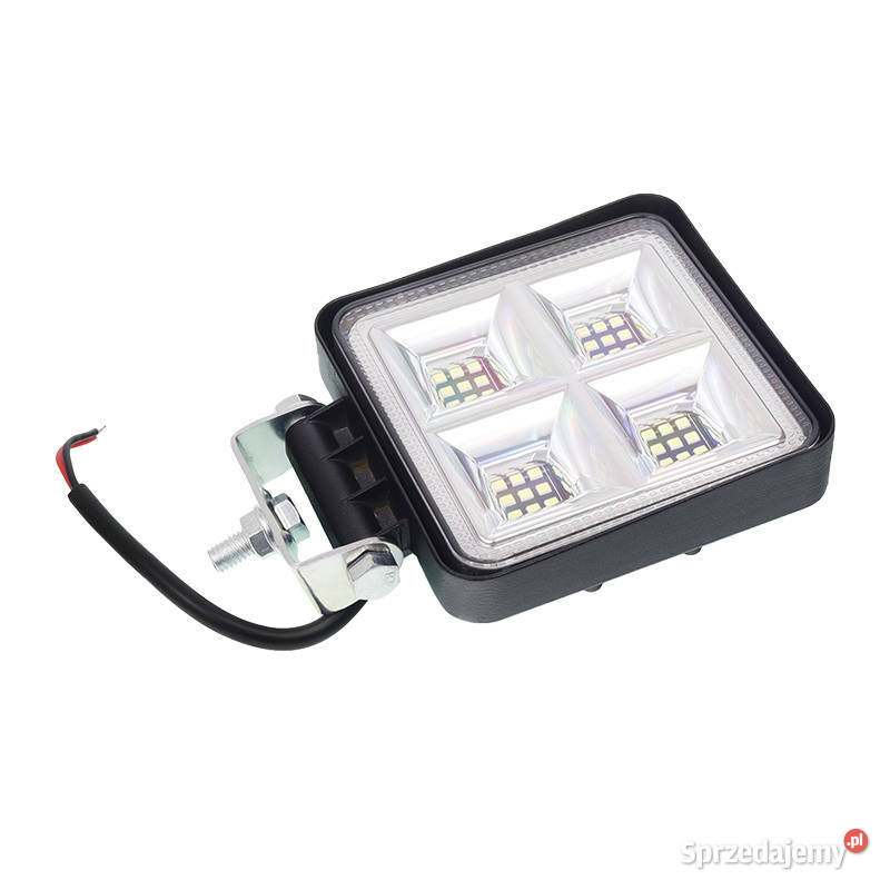 LAMPA ROBOCZA HALOGEN LED 36 LED KWADRATOWA uniwersalne