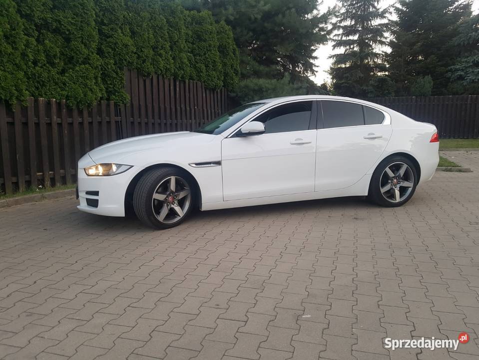 Jaguar XE Prestige 2016r 2l diesel sprzedam