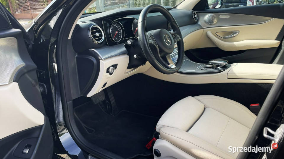 Mercedes E 220 220D 195 4Matic Burmester Full lakier metallic Gdynia