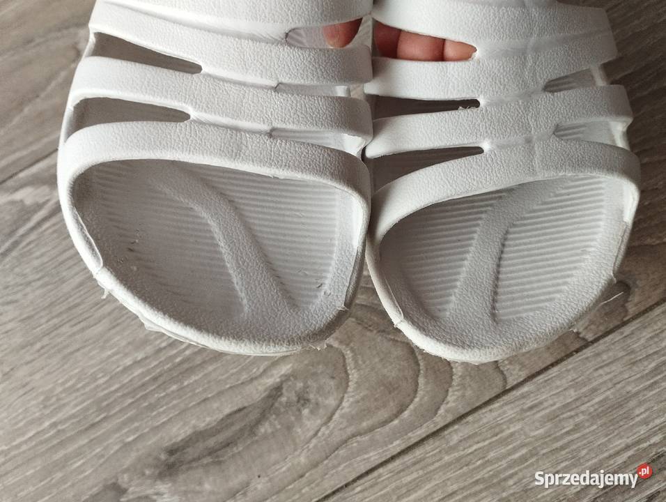 klapki basenowe dziecięce rozmiar 37 Rozmiar 37 Dla Dziecka Poznań