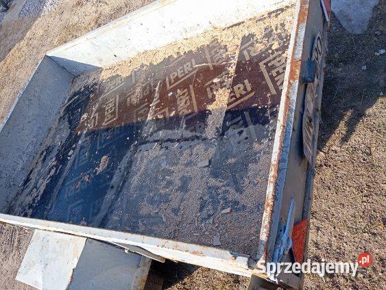 Sprzedam przyczepkę Niewiadów Niewiadów