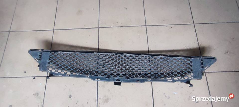 MERCEDES W246 BKLASA KRATKA ZDERZAKA A2468851122 Zderzaki sprzedam