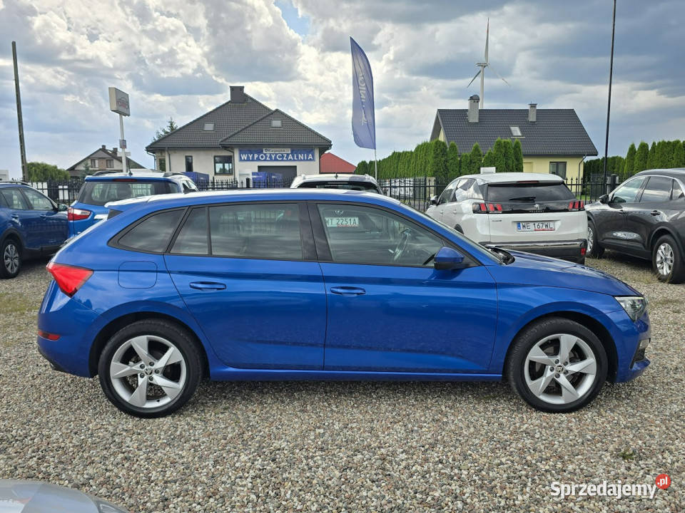koda Scala STYLE Race Blue Salon Polska 2022 isofix Scala