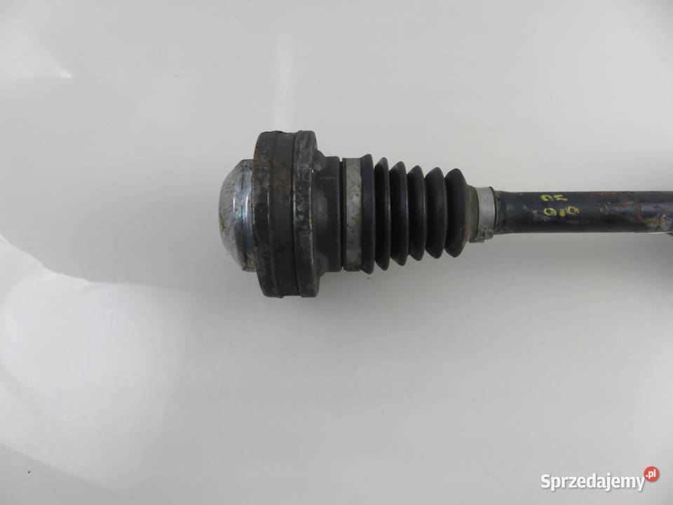 PÓŁOŚ LEWA PRZEDNIA VW CADDY III 19 TDI BLS Półosie