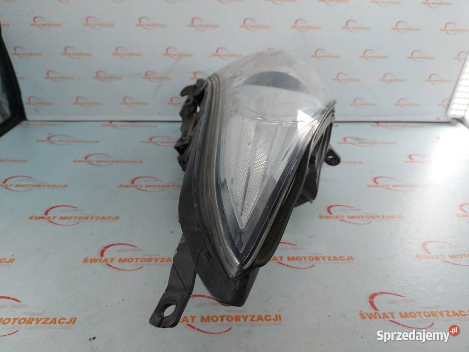HYUNDAI i40 BLUE 13r lampa prawa przód LED Lampy przednie Kielce
