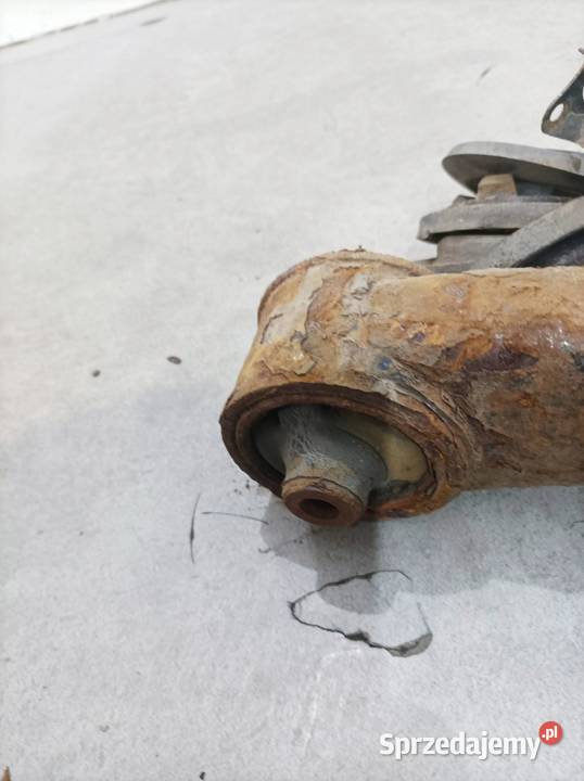 BELKA ZAWIESZENIA TYŁ Toyota Yaris II 20052011 świętokrzyskie sprzedam