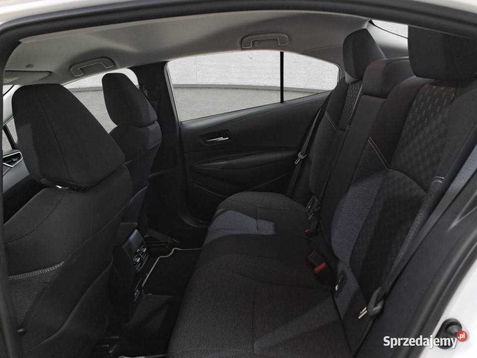 Toyota Corolla Seria E16 2012