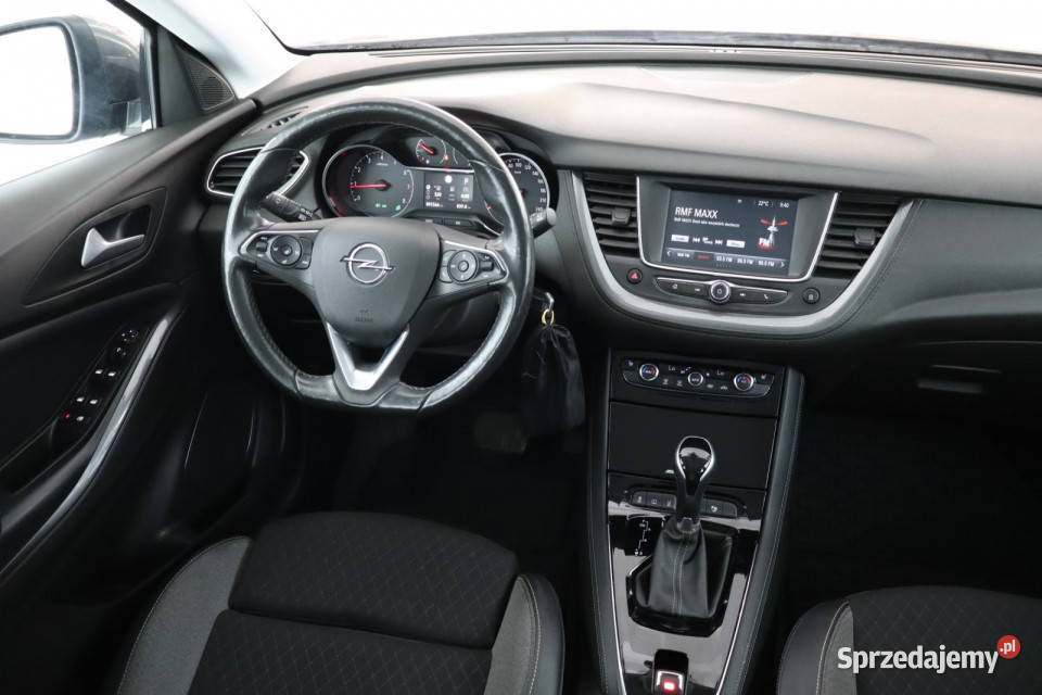 Opel Grandland 16 Turbo światła LED Zabrze
