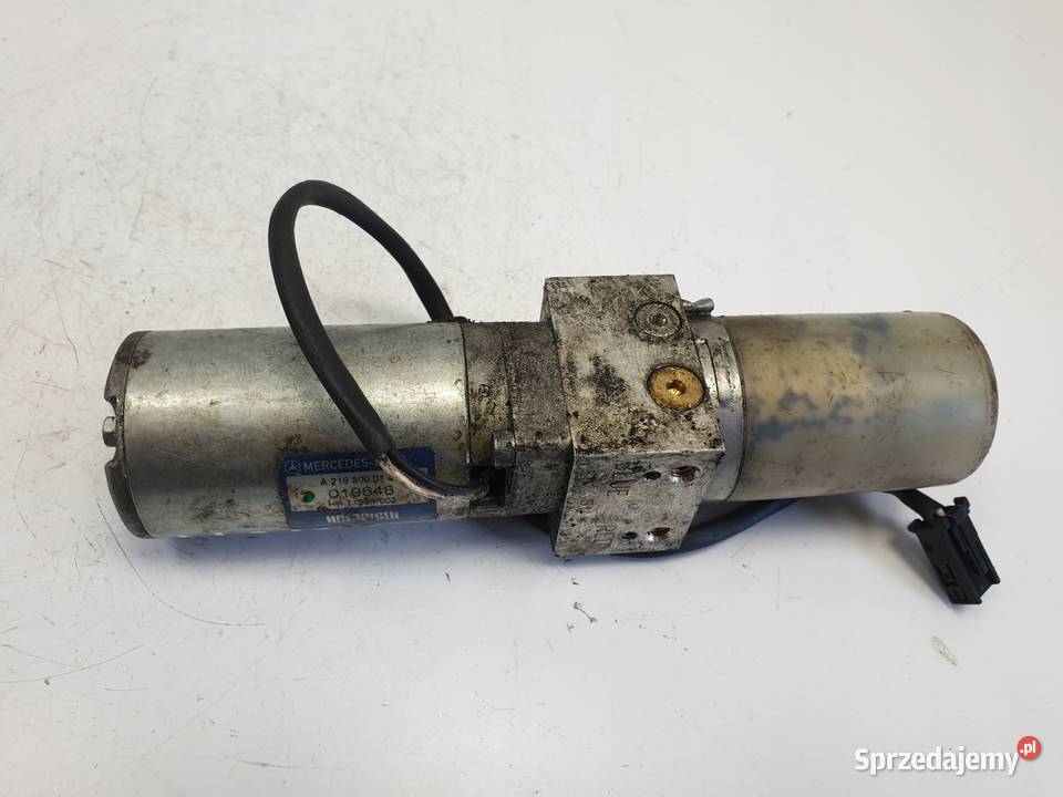 Mercedes C216 W216 POMPKA KLAPY BAGAŻNIKA lubelskie