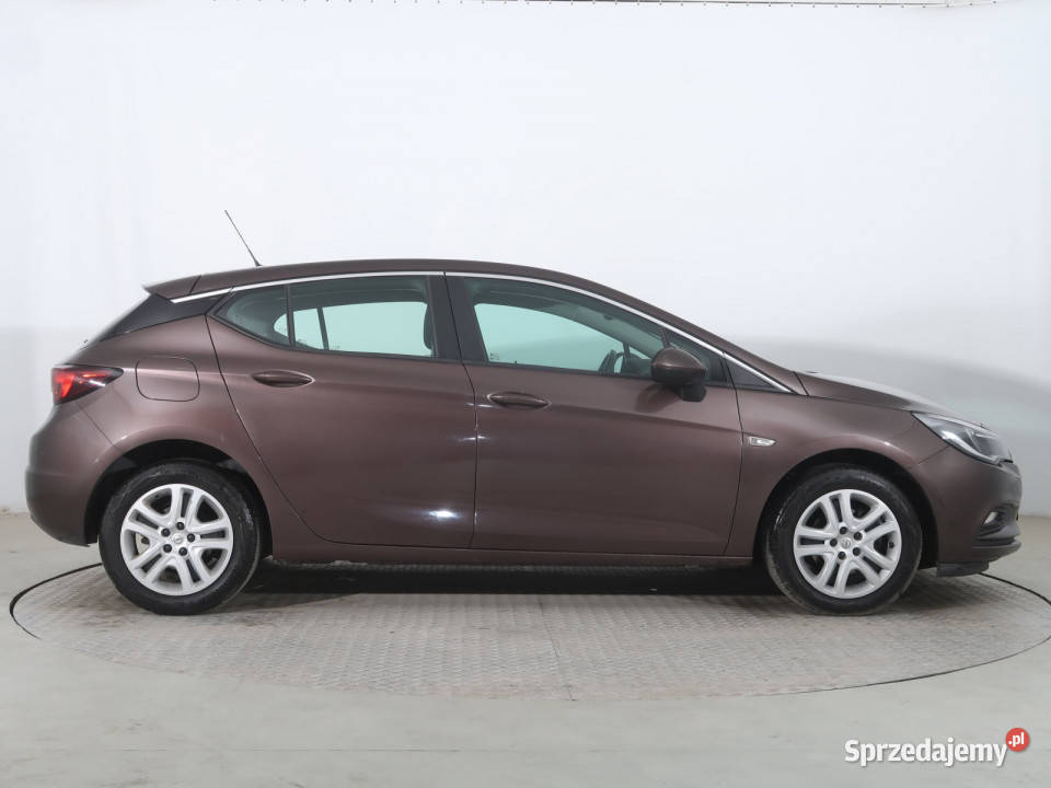 Opel Astra 14 T Piaseczno