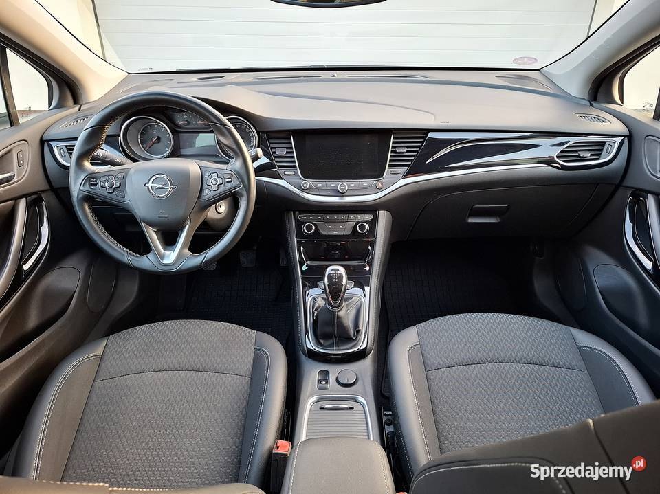 Opel Astra 2016 Skóra serwisowany w ASO Morawica