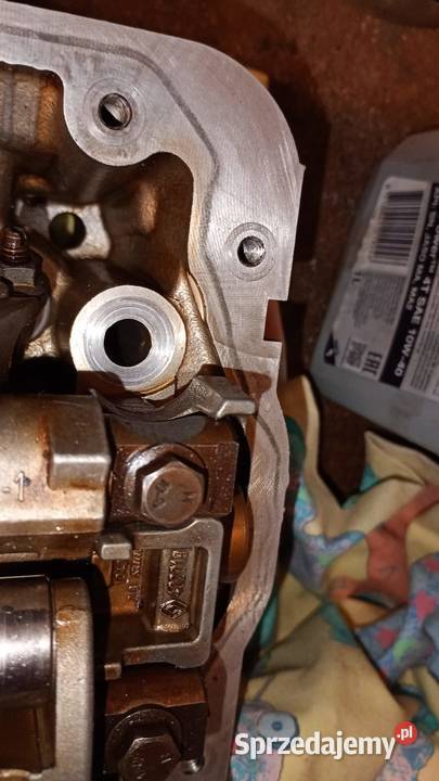 Głowica Dacia sandero 12 16v D4F 734 osobowe Porąbka