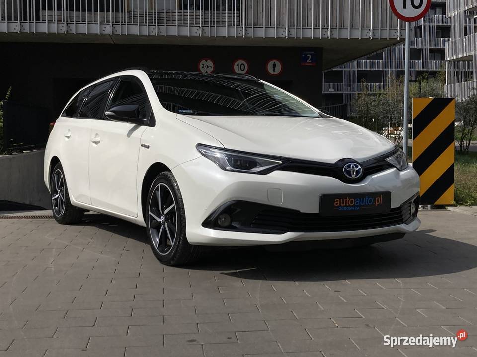 Toyota Auris Hybrid 135 Premium Warszawa