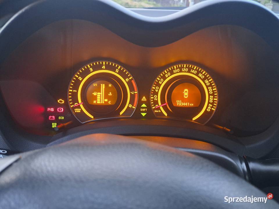 Toyota Auris 133 VVTI 4/5 Kraków sprzedam