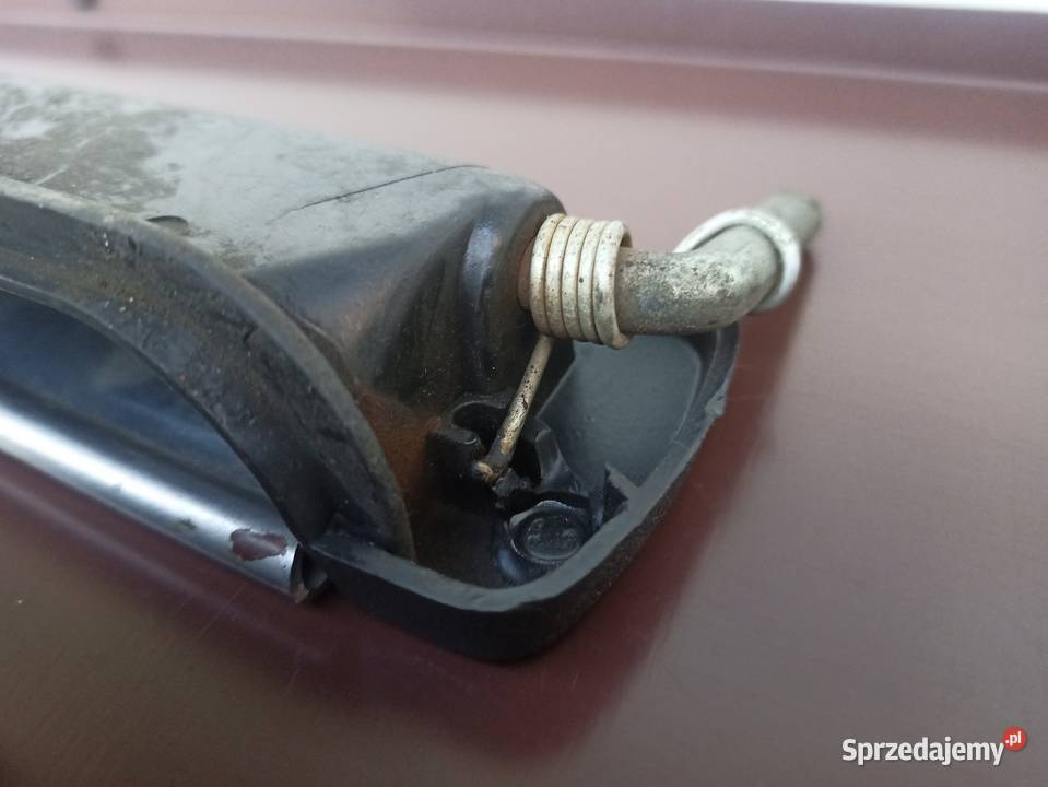 Fiat 126p Maluch klamka zewnętrzna drzwi prawa Sieradz sprzedam