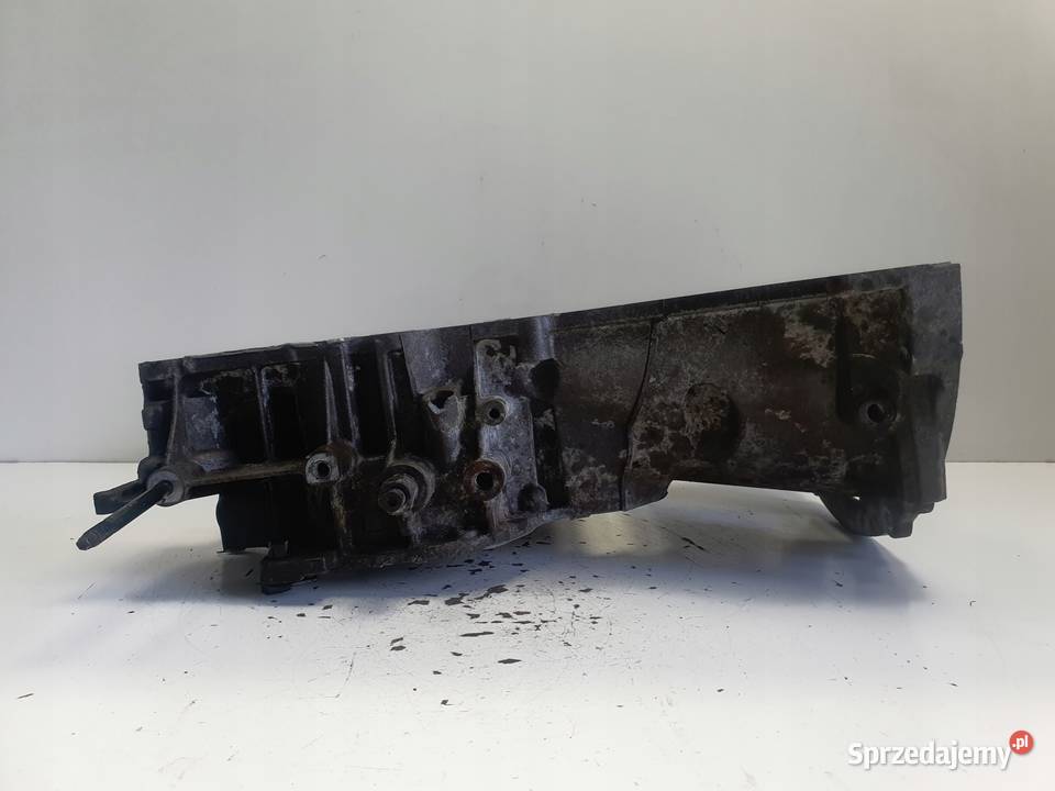 Toyota RAV4 II 20 VVTI PODSTAWA MISKI OLEJOWEJ osobowe Chełm