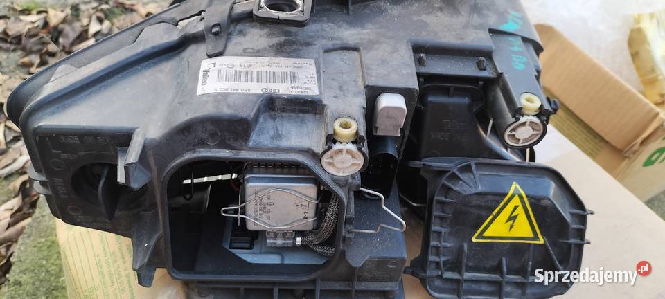 Lampa przód AUDI A4 B6 Stargard