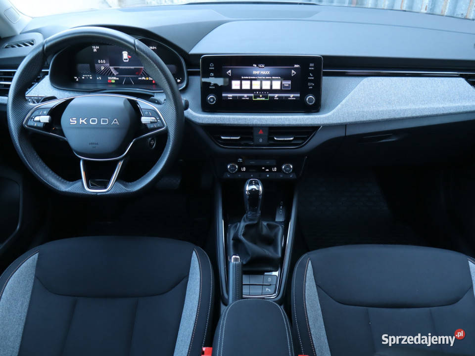 Skoda Scala 10 TSI światła przeciwmgielne Katowice