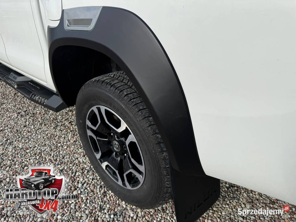Poszerzenia Błotników OEM Fender Flares Toyota Pasłęk sprzedam