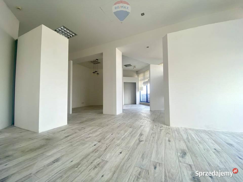 Lokal w świetnej lokalizacji z witrynami Warszawa sprzedam