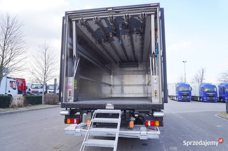 Man TGM 18320 Chłodnia hakowa Chereau Podnośnik Kraków
