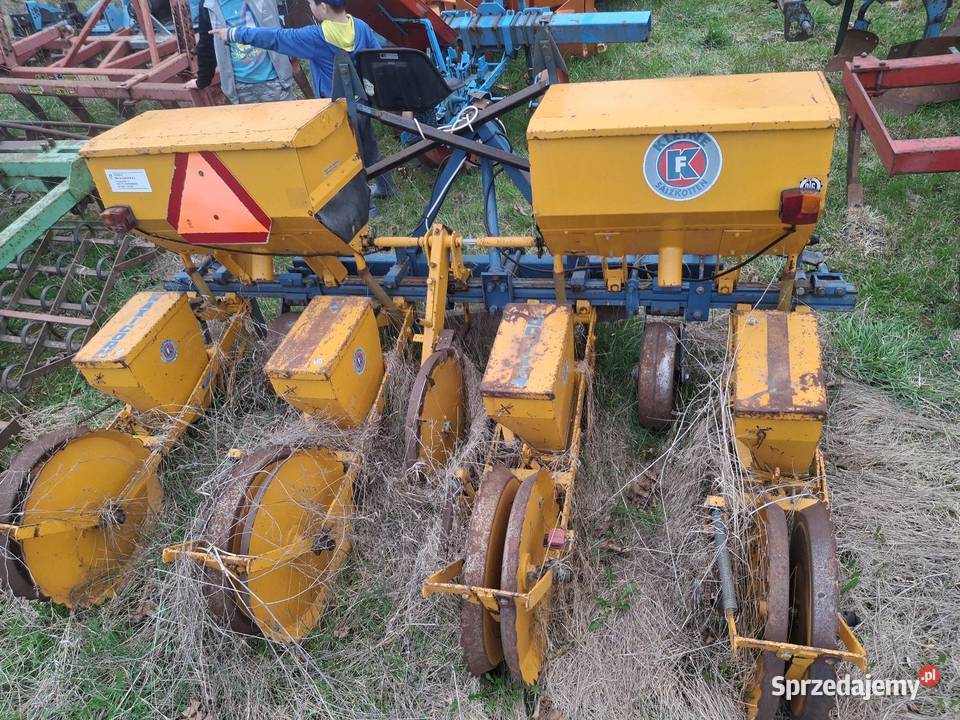 Siewnik do kukurydzy Chłaniówek sprzedam