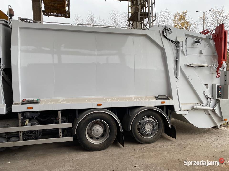 Rozdzielacz zawór hydrauliczny śmieciarki Wola Murowana