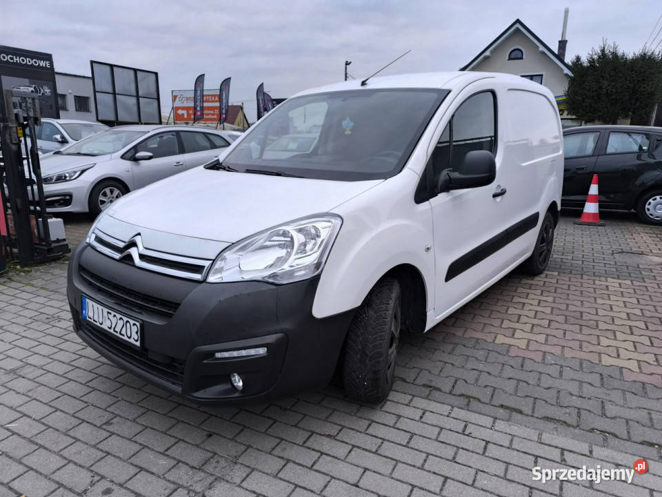 Citroen Berlingo 16 HDi 90 3 osobowy garażowany Samochody dostawcze lubelskie Łuków