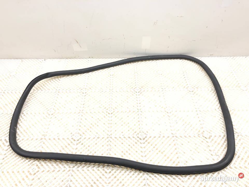 USZCZELKA DRZWI TYŁ LEWA ALFA STELVIO SUV