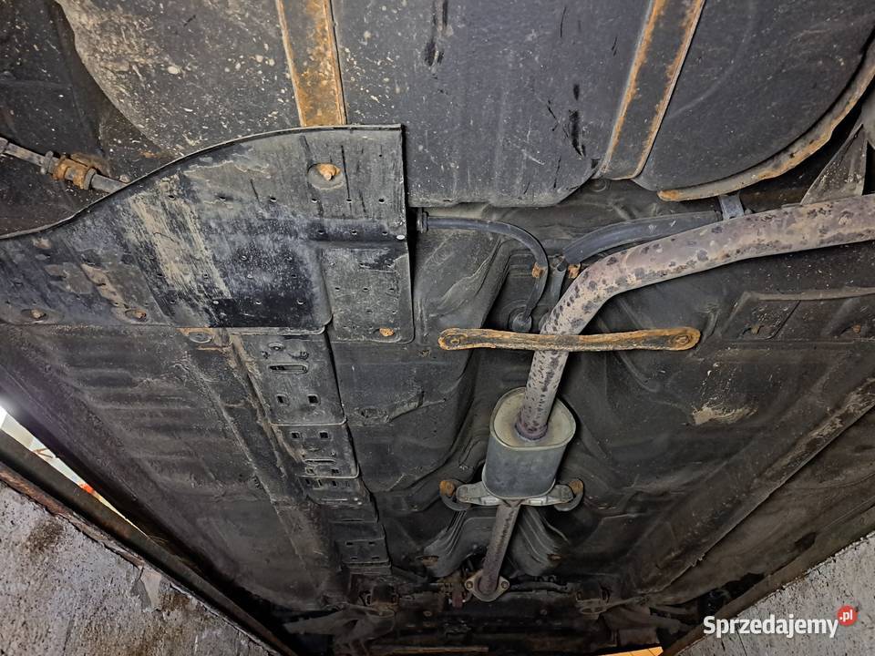 KIA CEED 14 benzyna 2 komplety kół bez korozji światła do jazdy dziennej Sandomierz