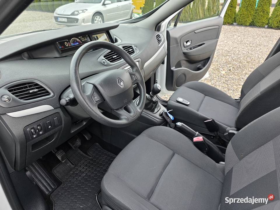 Renault Scenic16 16V110Tom Tom gniazdo USB Buk