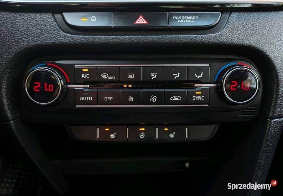 KIA CEED 2021r PEŁNE WYPOSAŻENIE KOMBI JBL elektrochrom. lusterko wst. Cee'd Katowice