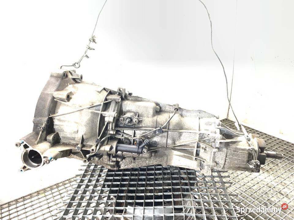 SKRZYNIA BIEGÓW AUDI A4 B8 0B4300040Q 30 240 osobowe