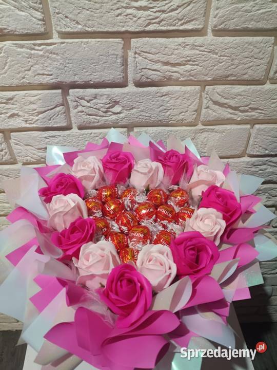 Bukiet walentykowy z róż mydlanych Ratyń