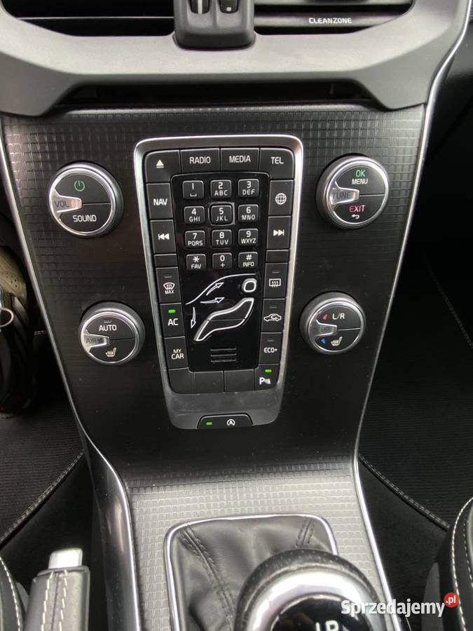 Volvo V40 stan RDesign serwisowany d3 automat 2 gniazdo USB wielkopolskie Września