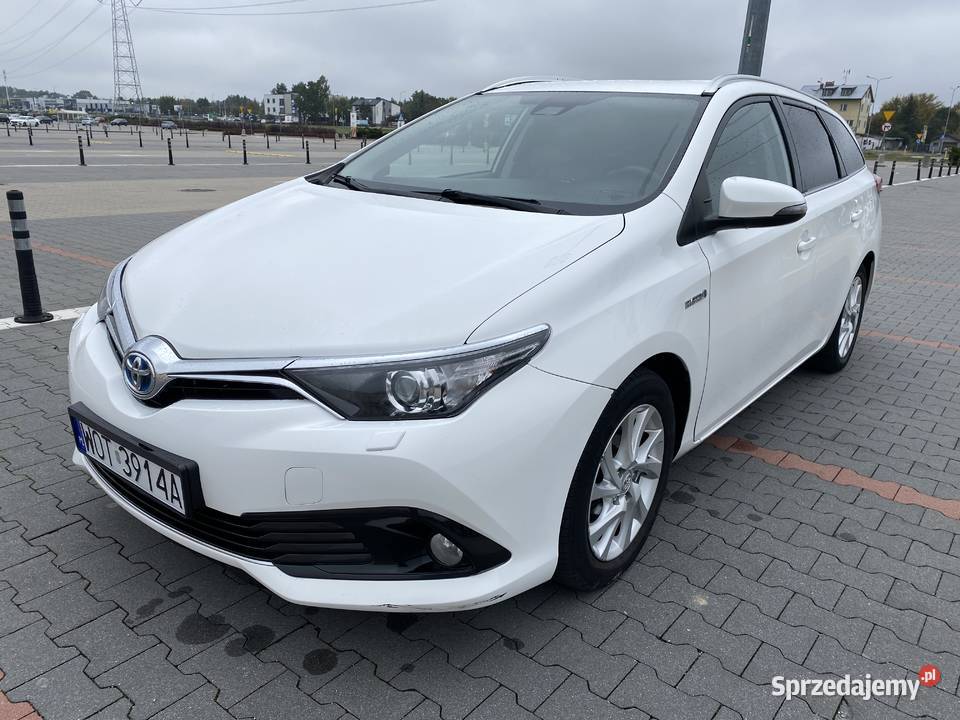toyota auris hybryda z LPG okazja mazowieckie Warszawa